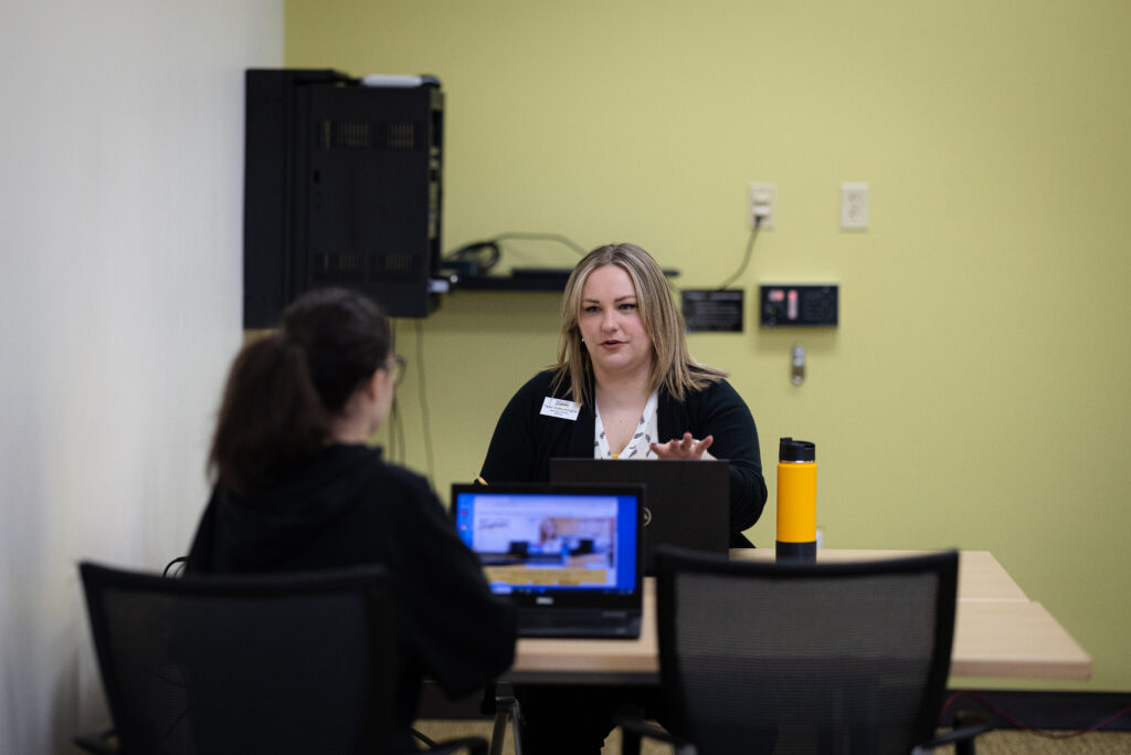 Student and advisor meeting