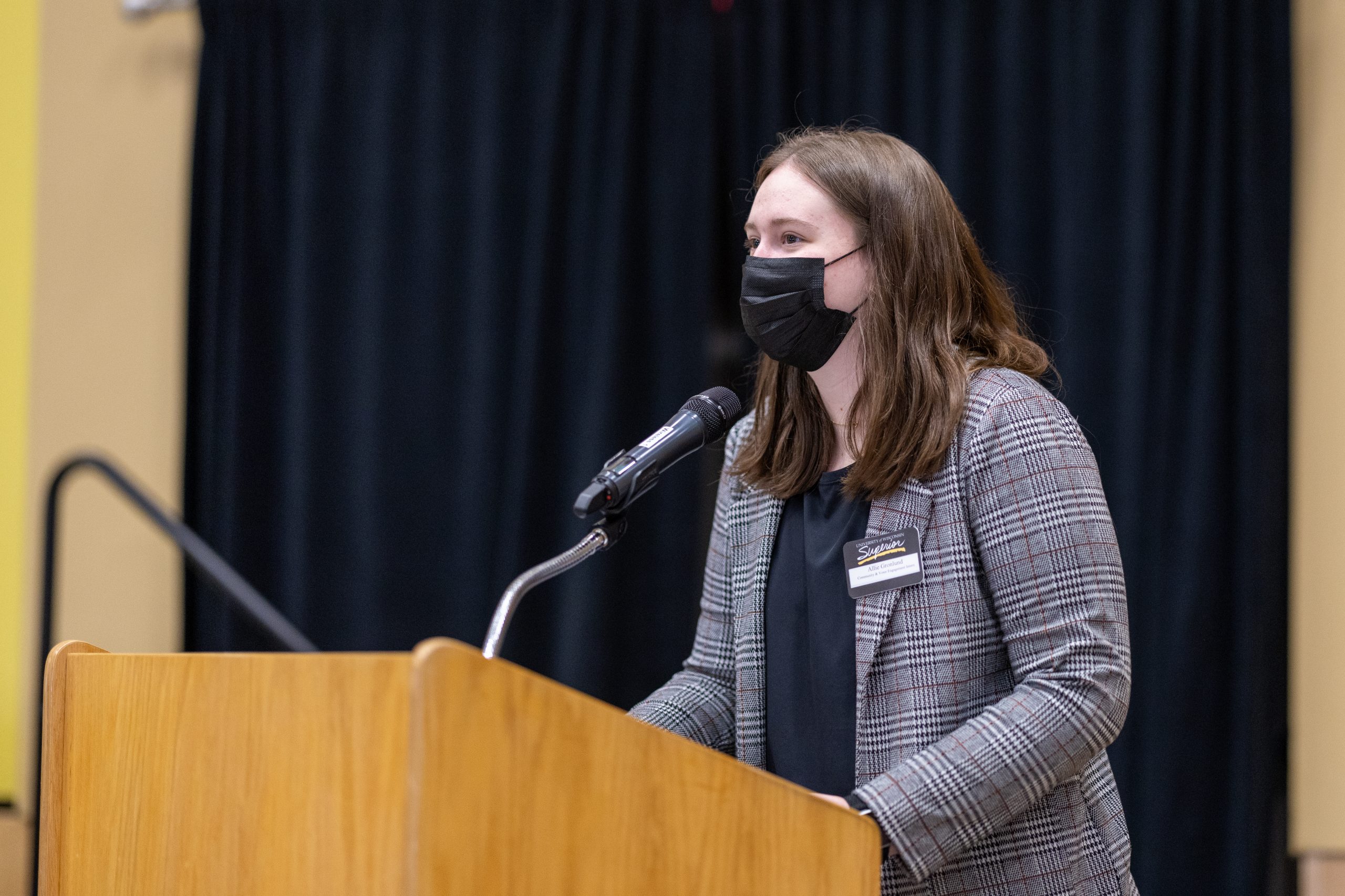 Student speaker Allie Gronlund